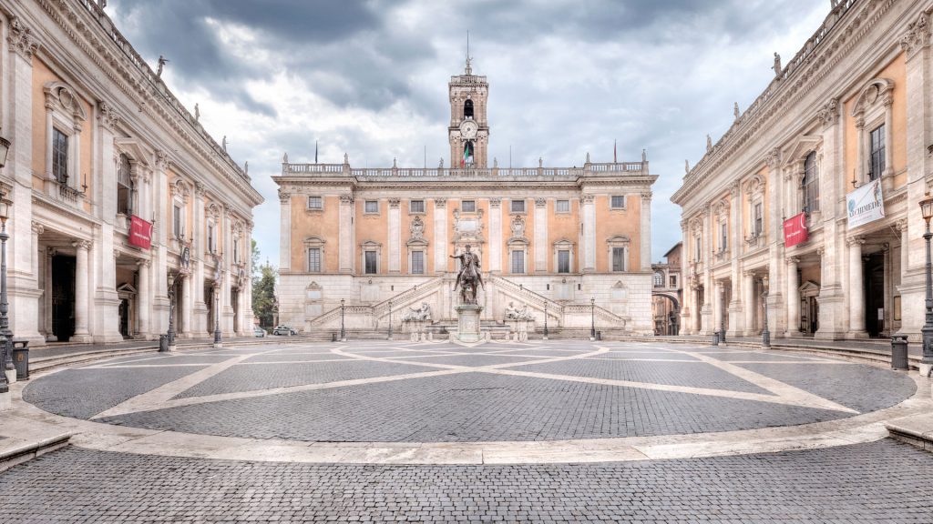 Roma:  Raggi scaricata, insulti a romani è arroganza